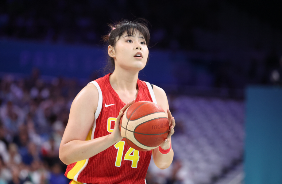 澳门新葡京娱乐城-中国女篮81-68！李月汝戴护膝原因曝光，媒体人：韩旭作用比她大